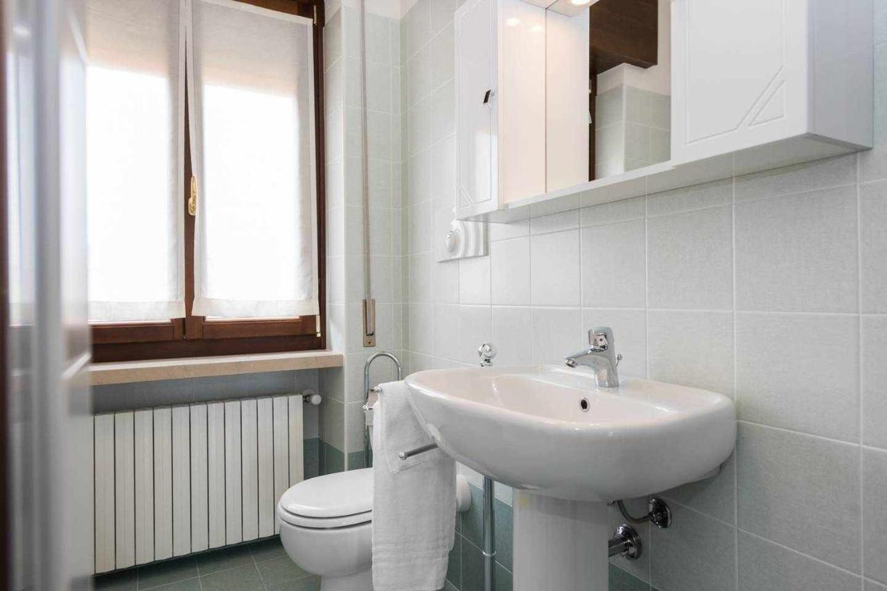Ortaglia B2 Apartman Torri del Benaco Kültér fotó